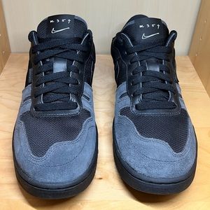 Nike Squash type ‘Anthracite’ Shoes
